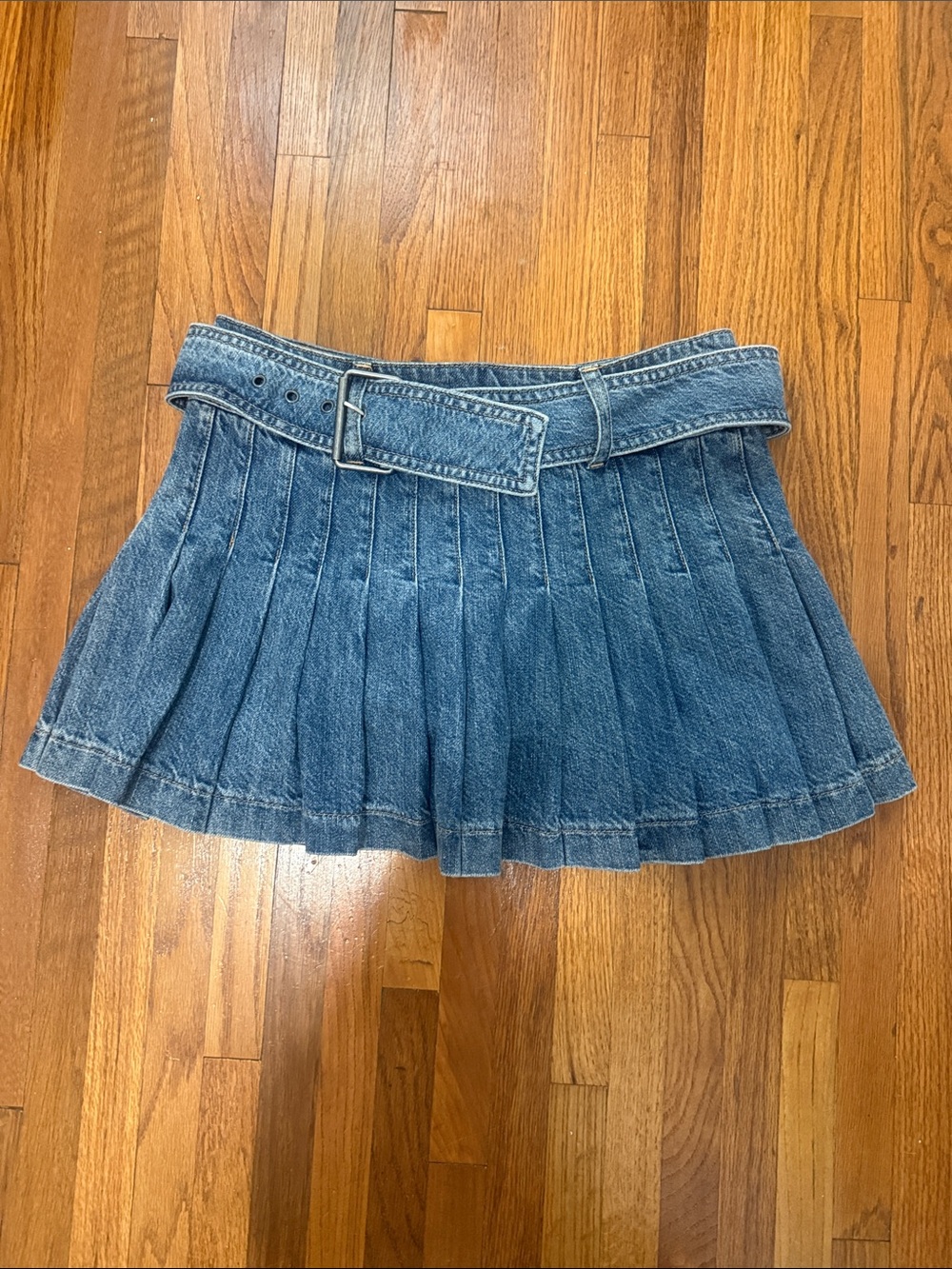 Alice & Olivia Pleated Denim Mini skirt